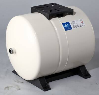 Global 60 Litre Yatay Ayaklı Patlamayan Genleşme Tankı 10 Bar 90 C 1'' Bağlantı - 1